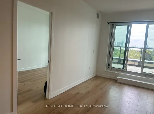 Additional image 11 of 1195 The Queensway Unit 704