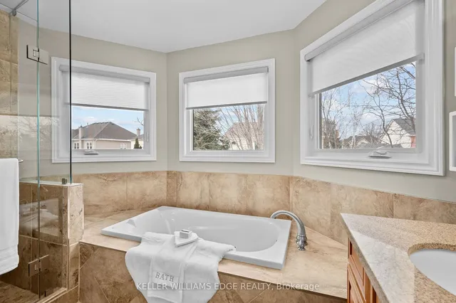 Additional image 23 of 2109 Country Club Dr