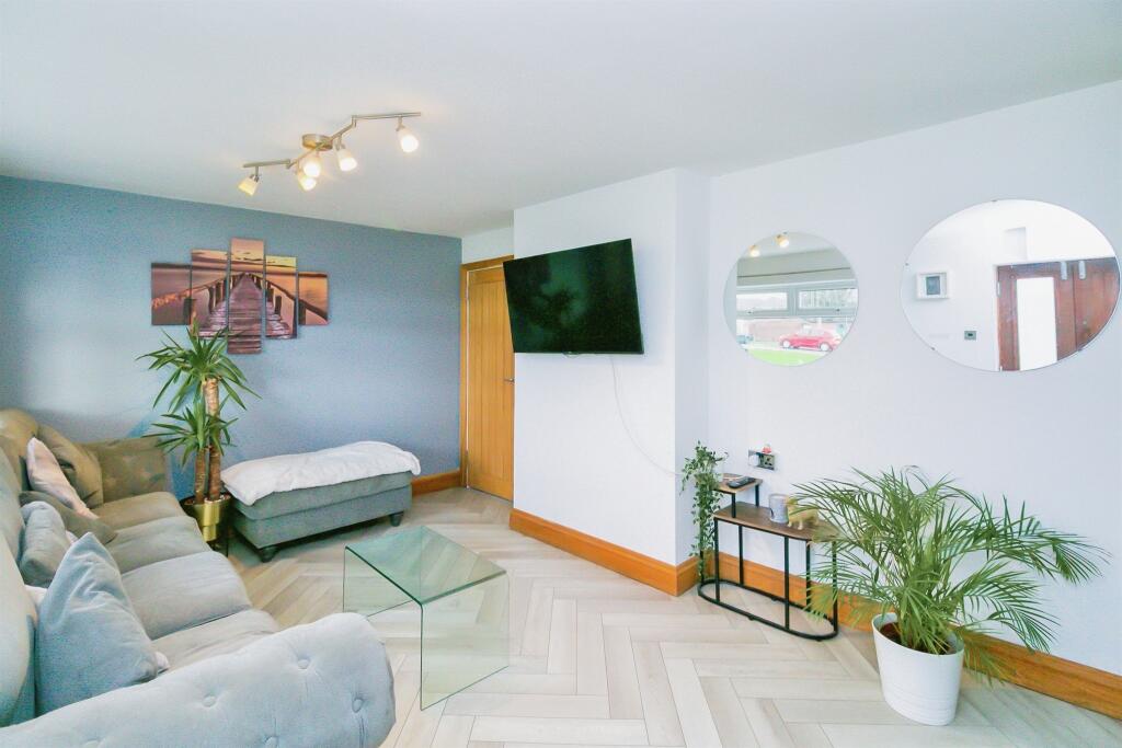 Additional image 2 of Kent Green, Barry