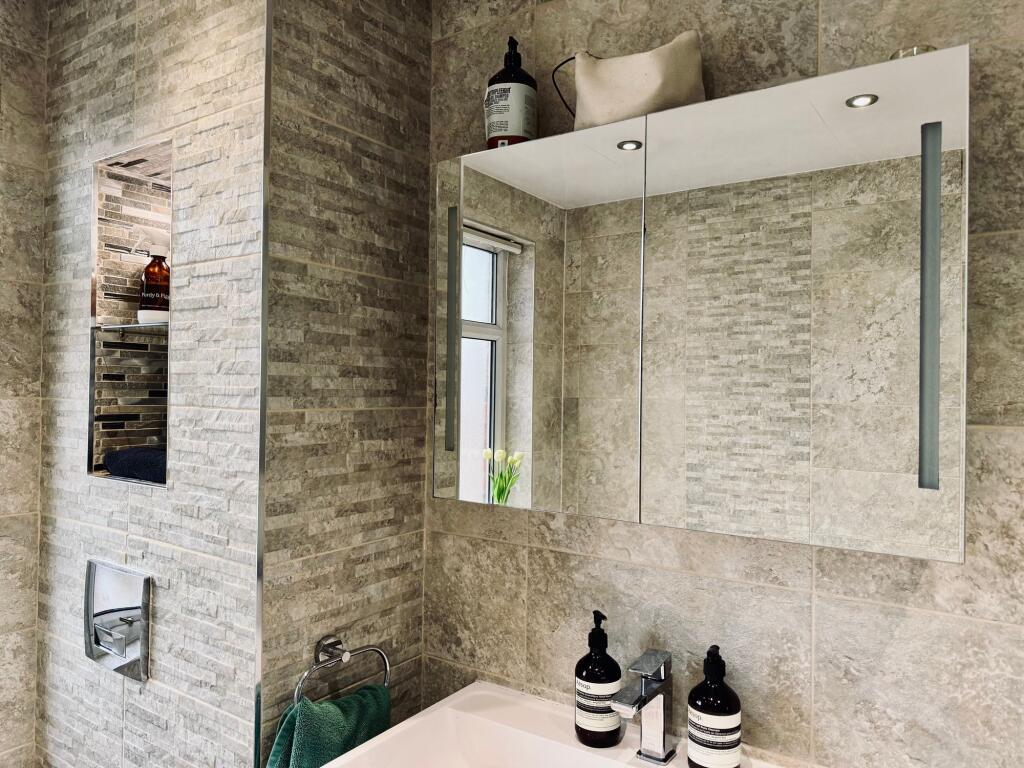 Additional image 35 of Brandlesholme Road, Bury, BL8