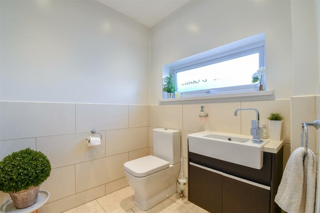 Additional image 37 of Highlight Lane, Barry