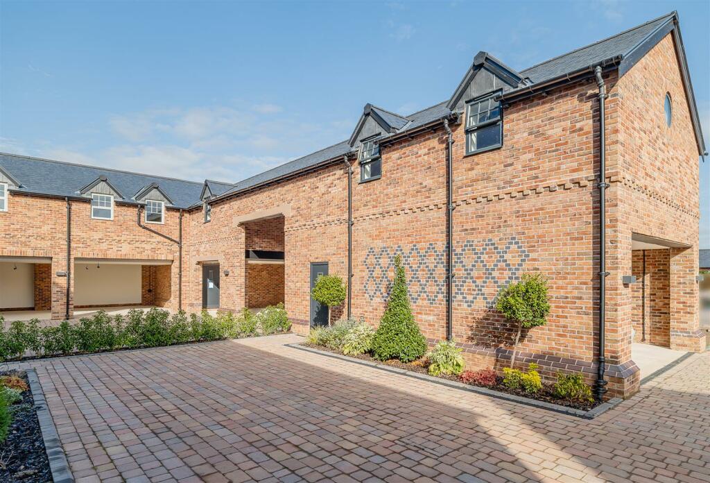 Additional image 3 of Belgrave Garden Mews, Pulford, Chester