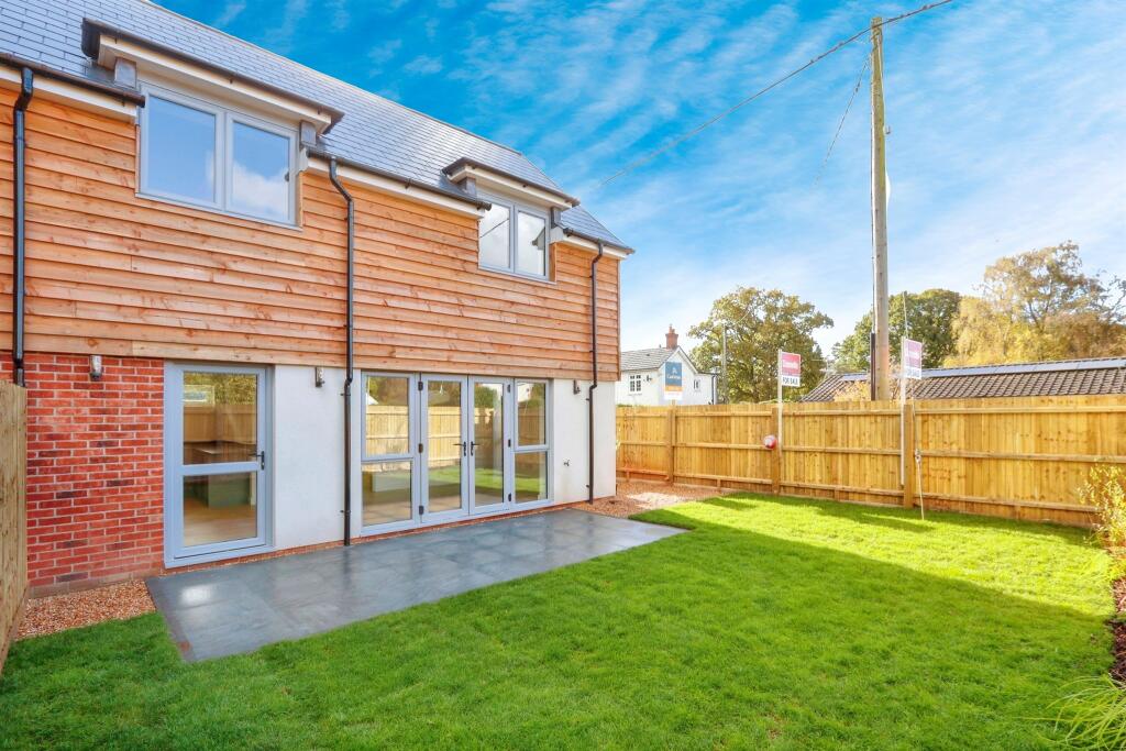 Additional image 15 of West Moors Road, Three Legged Cross, Wimborne