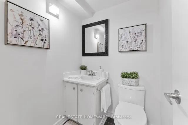 Additional image 38 of 75 Upper Canada Dr Unit 1