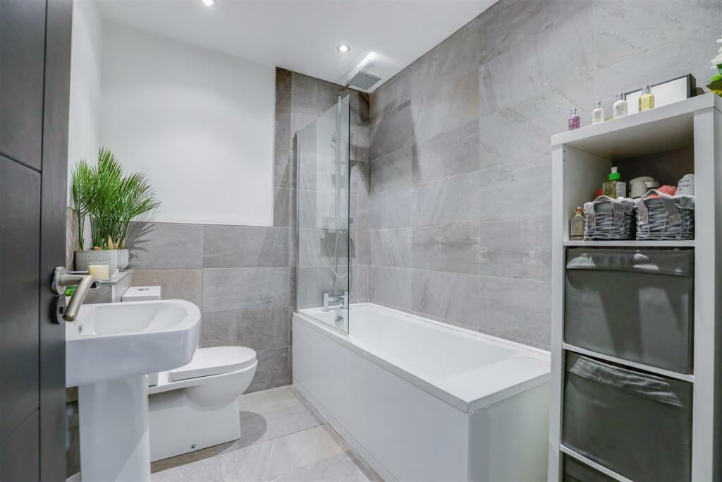 Additional image 25 of The Townhouse, 8 Pen Y Garth Mansions, 2 Stanwell Road, Penarth, CF64 3EA