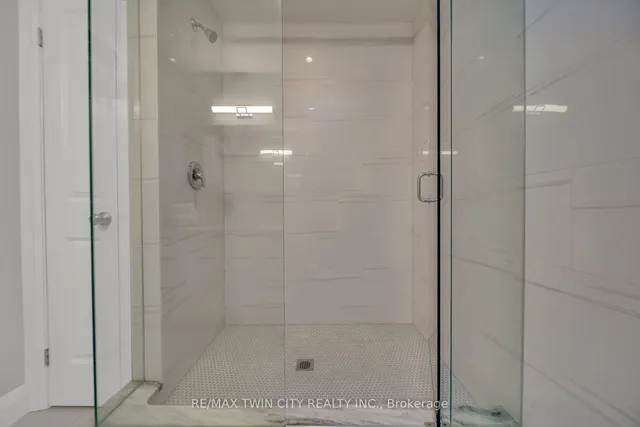 Additional image 19 of 114 Rivertrail Ave