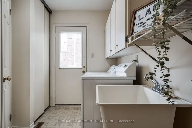 Additional image 15 of 2198 Charnwood Dr