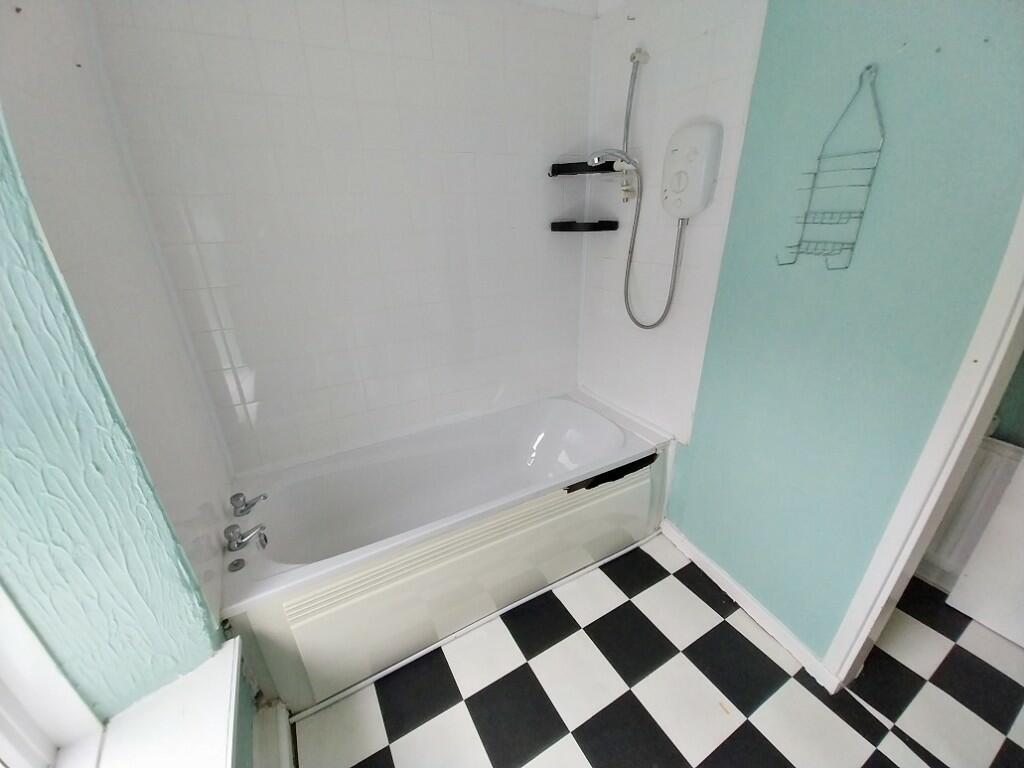 Additional image 11 of Well Street, Porthcawl, Bridgend (County of), CF36