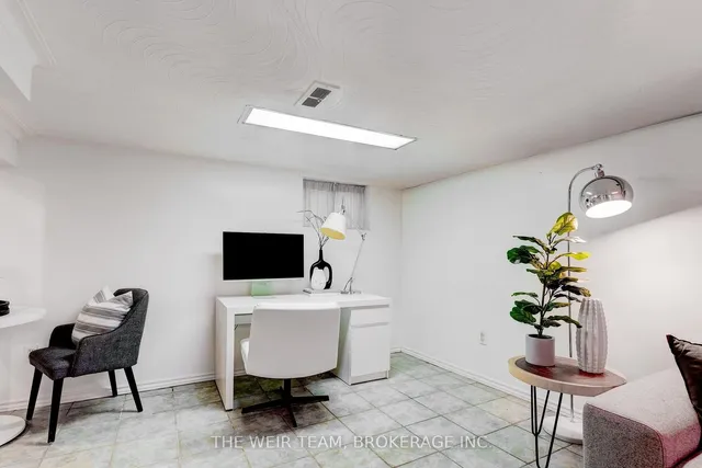 Additional image 23 of 29 Oak Park Ave