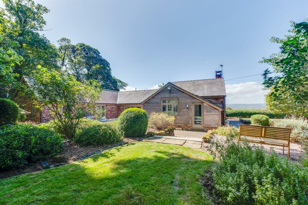 Additional image 32 of Peerswood Bungalow and Cottage, Station Road, Burton, Cheshire
