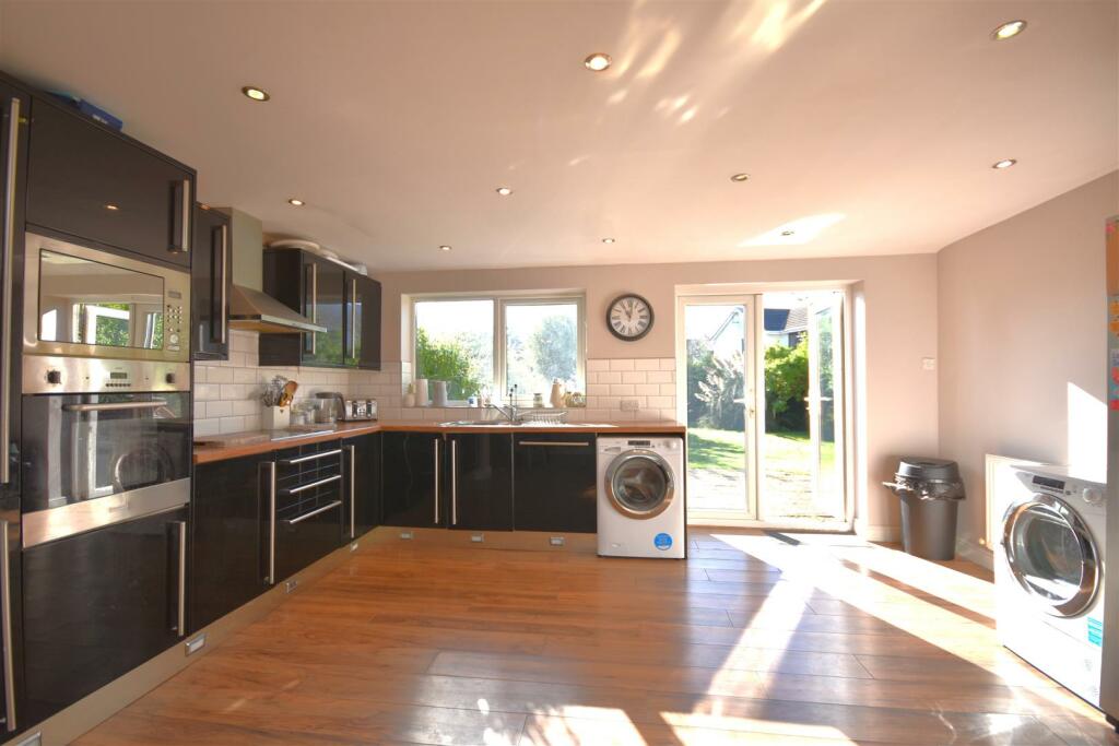 Additional image 4 of Talbot Avenue, Little Neston
