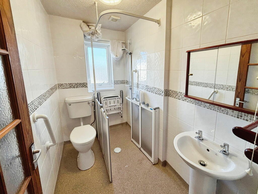 Additional image 10 of Westbourne Court, Porthcawl, CF36 3HN