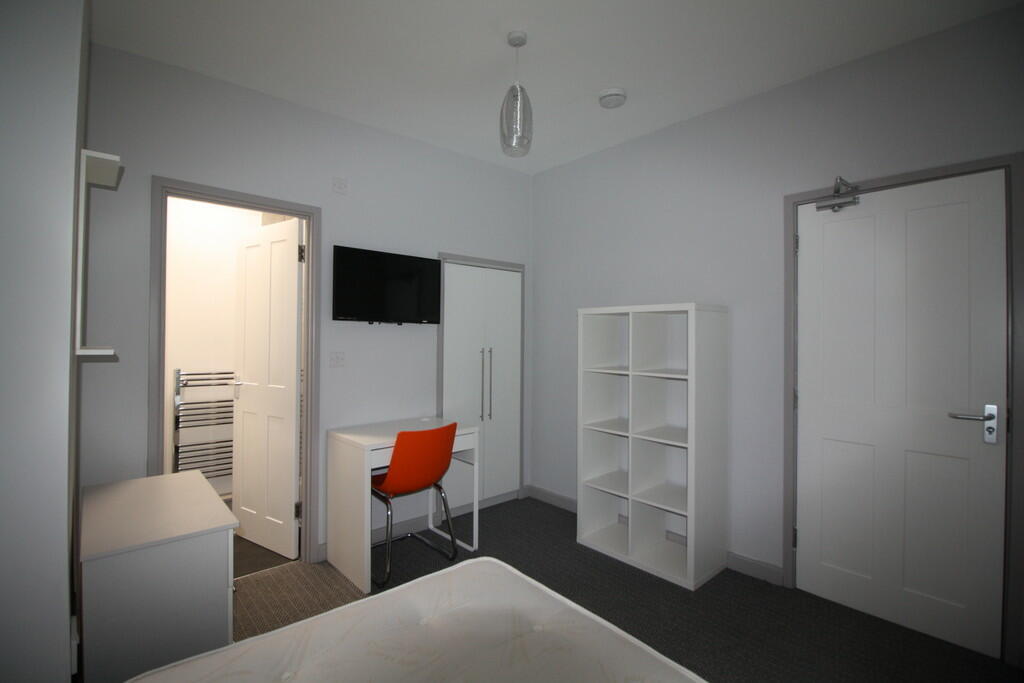 Additional image 14 of Brook Lane, Chester