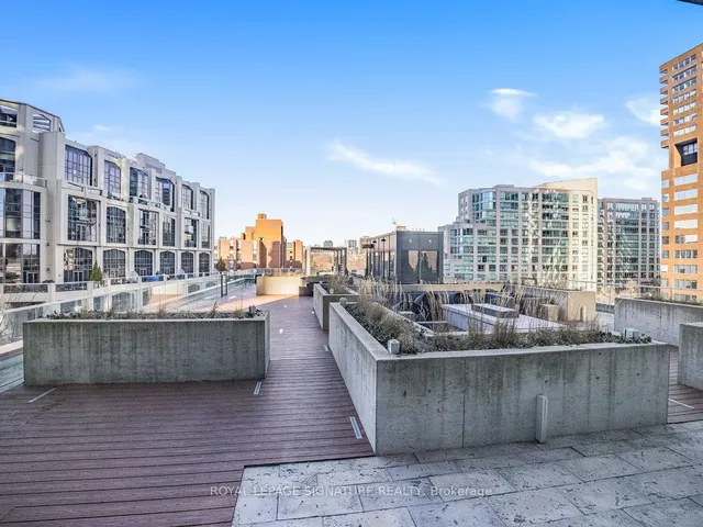 Additional image 27 of 32 Davenport Rd Unit 1704