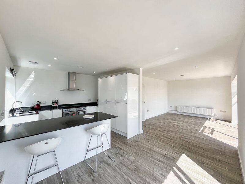 Additional image 4 of 58 Danygraig Avenue, Porthcawl, CF36 5AE