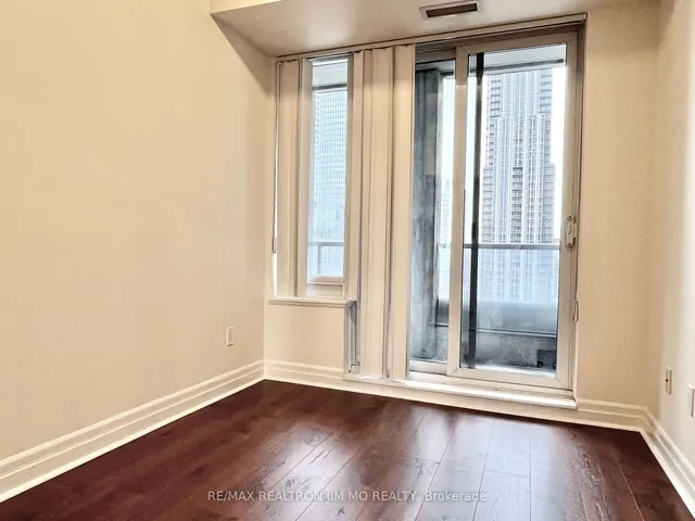 Additional image 17 of 35 Balmuto St Unit 1602