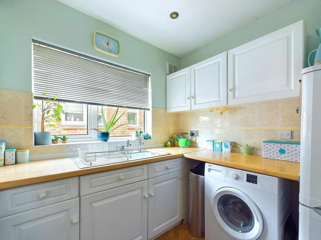 Additional image 9 of Clarendon Road, Worthing, BN14 8QQ