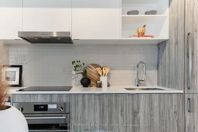 Additional image 18 of 138 Downes St Unit 1706