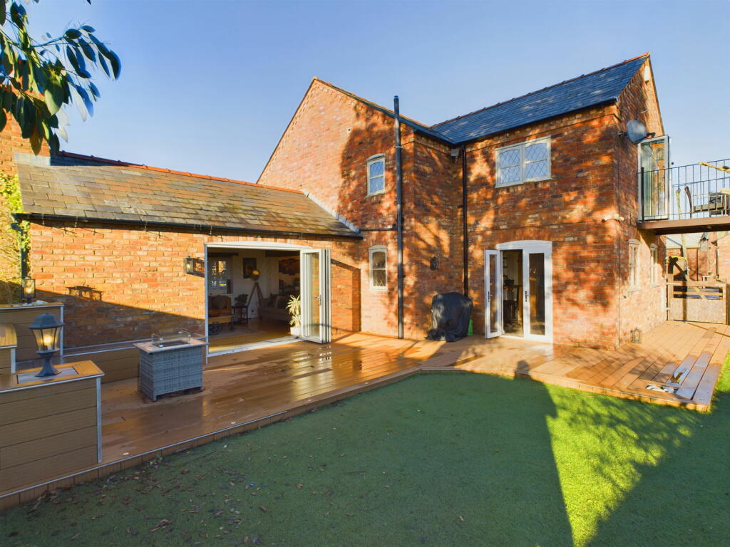 Additional image 31 of The Coach House, Chester