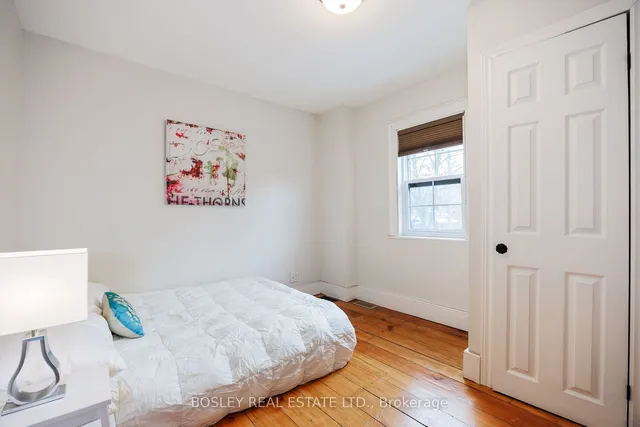 Additional image 29 of 38 Queens Dr