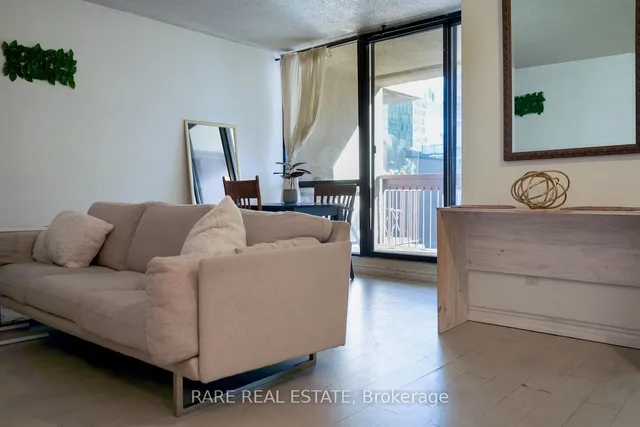 Additional image 3 of 89 Mccaul St Unit 423