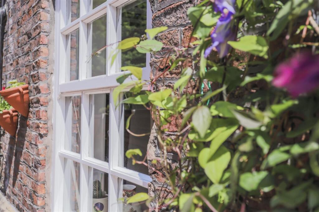 Additional image 26 of The Starkies, Bury