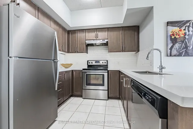 Additional image 12 of 640 Sauve St Unit 221