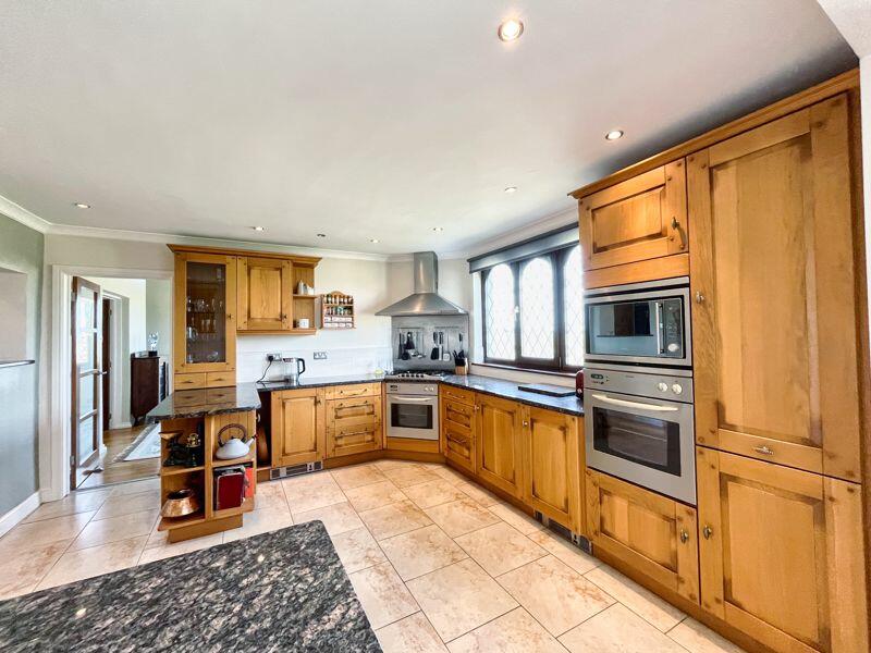 Additional image 38 of 6 Long Acre Court, Porthcawl, Bridgend, CF36 3TJ