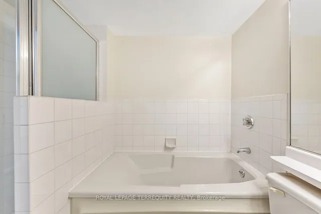 Additional image 22 of 10 Yonge St Unit 2609