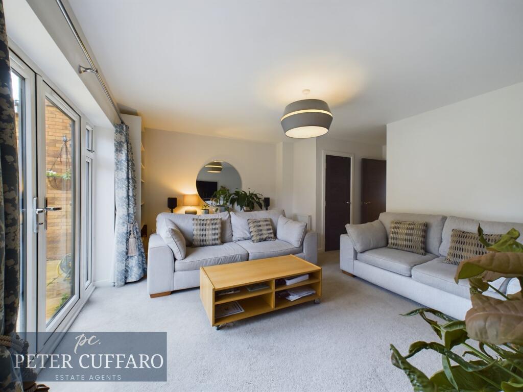 Additional image 7 of Queens Avenue, Welwyn Garden City, AL7