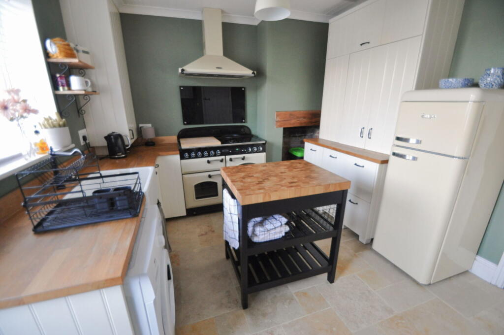 Additional image 14 of Sunnyside, Moreton