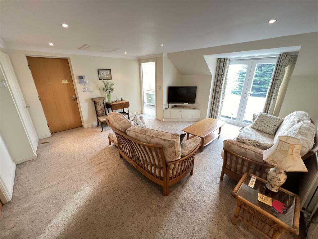 Additional image 9 of Telegraph Road, Heswall, Wirral