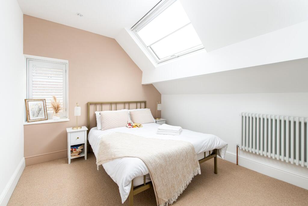 Additional image 8 of Avenue Road, Trowbridge, BA14