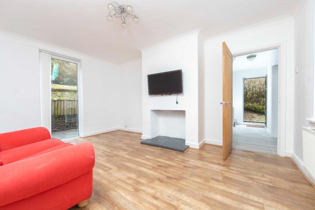 Additional image 14 of Maen Ganol, Trelewis, Treharris