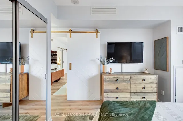 Additional image 18 of 59 East Liberty St Unit 1111