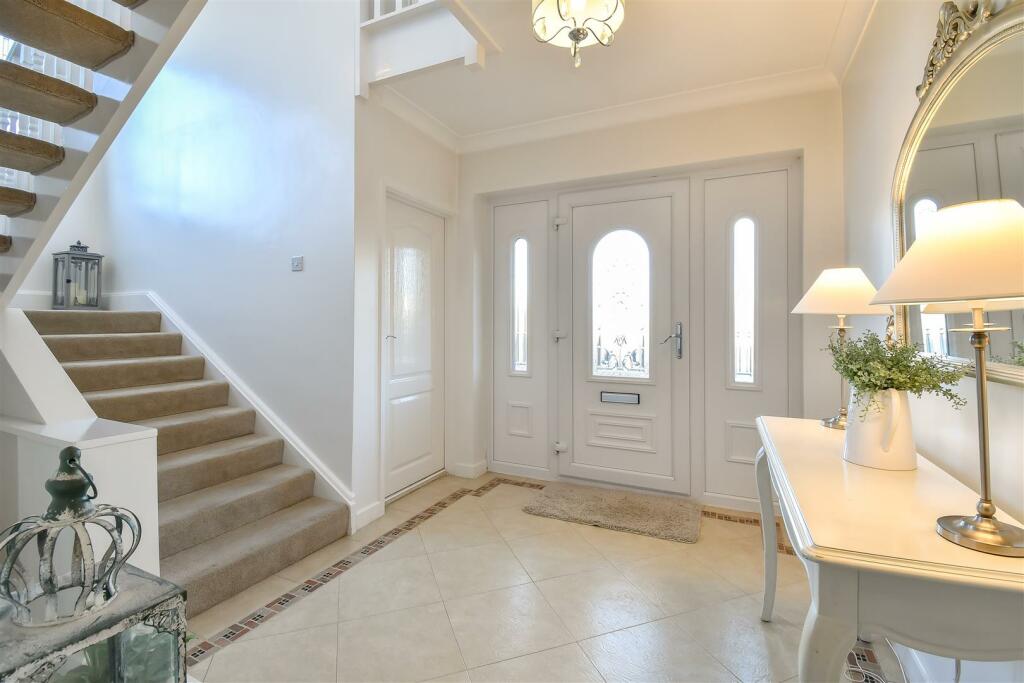 Additional image 38 of Highlight Lane, Barry