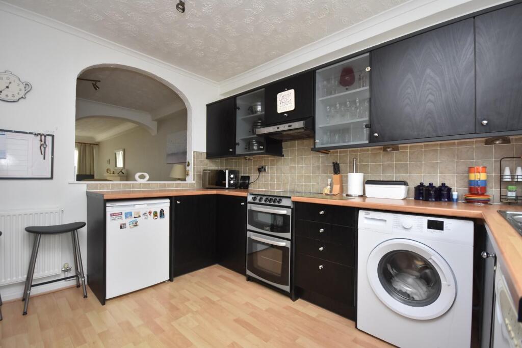 Additional image 7 of 31 Highfield Close, Dinas Powys, CF64 4LR