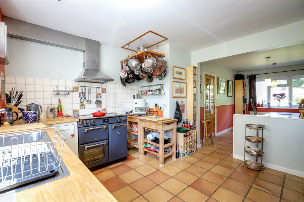 Additional image 15 of Tal Y Llyn, Castle Court, Llandough, Nr Cowbridge, Vale Of Glamorgan, CF71 7LZ