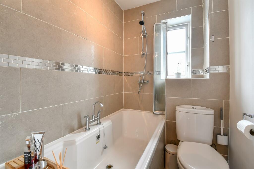 Additional image 8 of Greenacres, Barry