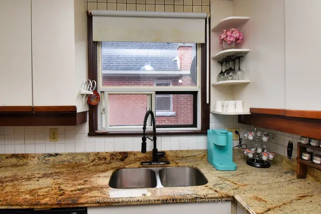 Additional image 9 of 162 Beland Ave