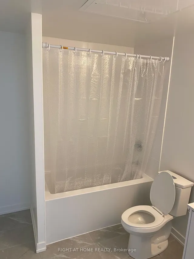 Additional image 13 of 55 Duke St Unit 1110