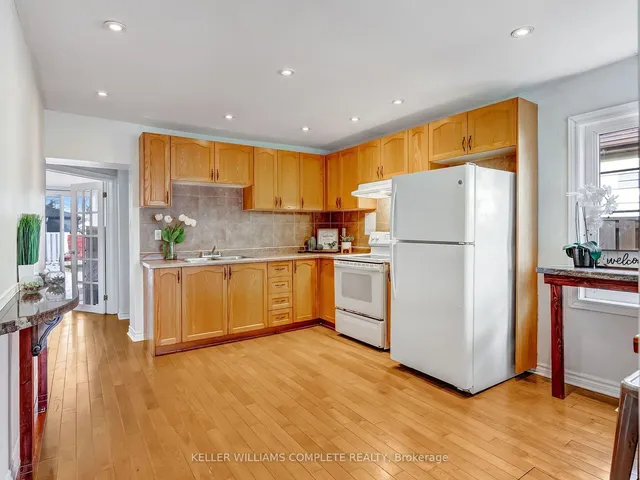 Additional image 12 of 136 East 45th St