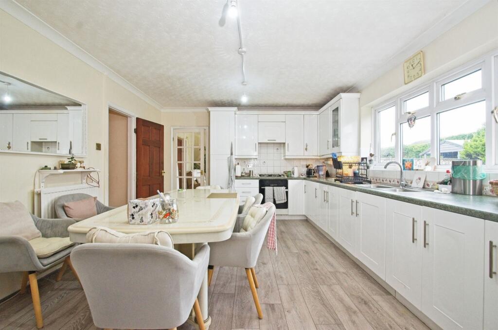 Additional image 18 of Adrian Close, Porthcawl