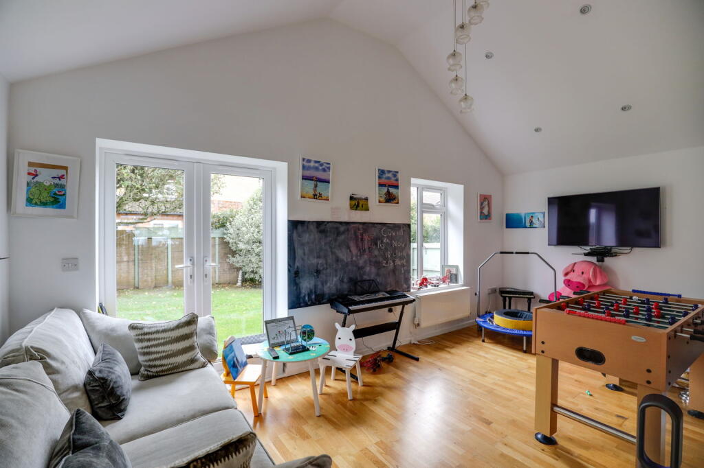 Additional image 12 of Whitcliffe Drive, Penarth