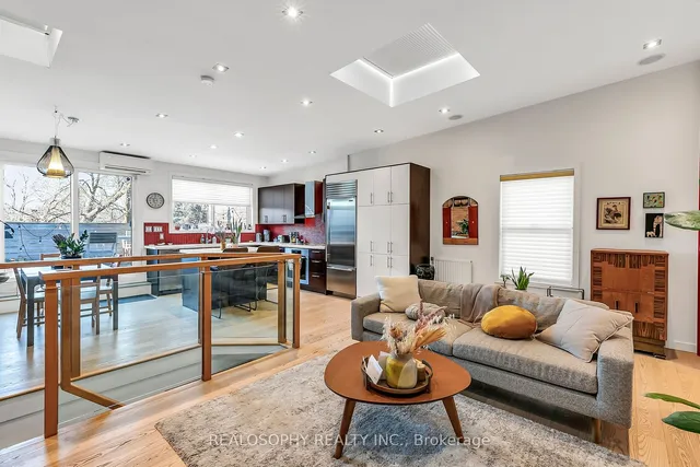 Additional image 26 of 626 Huron St