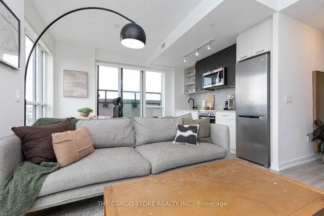 Additional image 6 of 2300 St. Clair Ave Unit 907