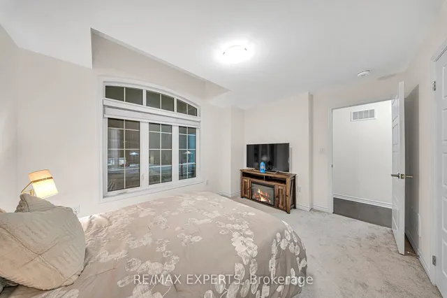 Additional image 29 of 668 Kennedy Circ