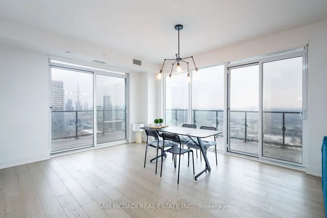 Additional image 7 of 955 Bay St Unit 3903