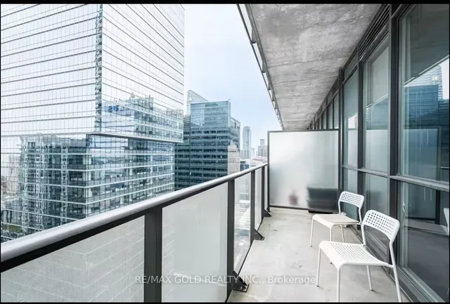 Additional image 6 of 55 Bremner Blvd Unit 2811