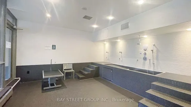 Additional image 38 of 21 Iceboat Terr Unit 1201